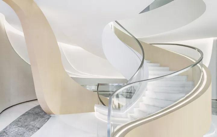 一個(gè)讓你仿若穿越時(shí)空的科技展廳，展示未來(lái)生活形態(tài)插圖(3)