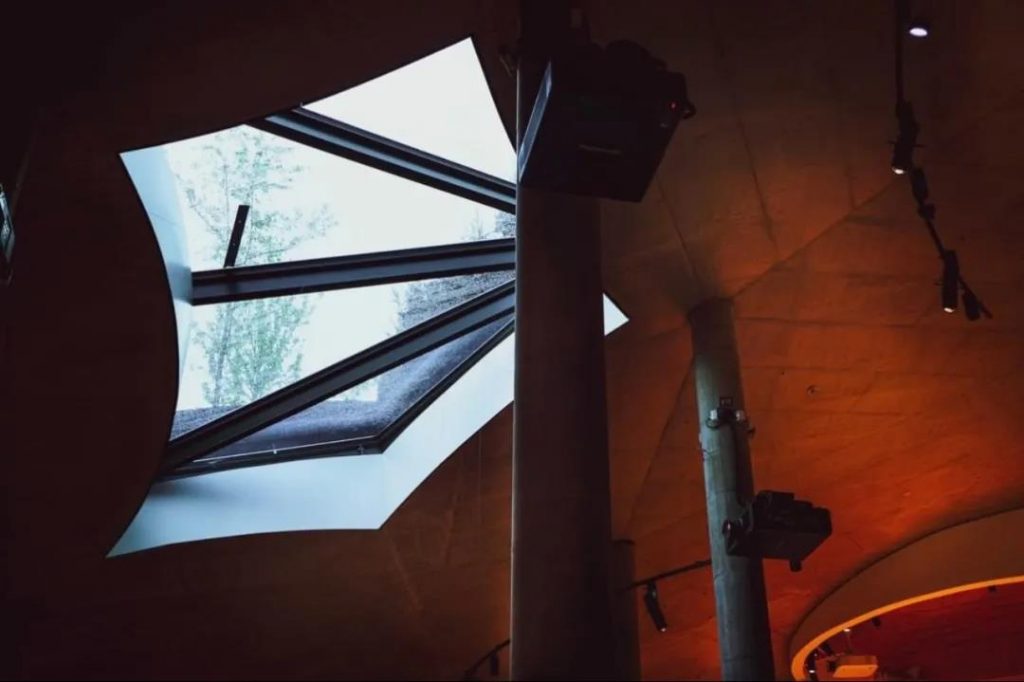 隈研吾設(shè)計安徒生博物館開幕,重新演繹丹麥童話插圖(21) 隈研吾設(shè)計安徒生博物館開幕,重新演繹丹麥童話插圖(21)