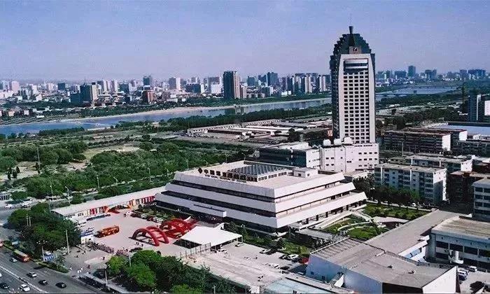 巖星特刊 | 深圳41周歲風(fēng)華正茂,博物館發(fā)展如火如荼插圖(2) 巖星特刊 | 深圳41周歲風(fēng)華正茂,博物館發(fā)展如火如荼插圖(2)