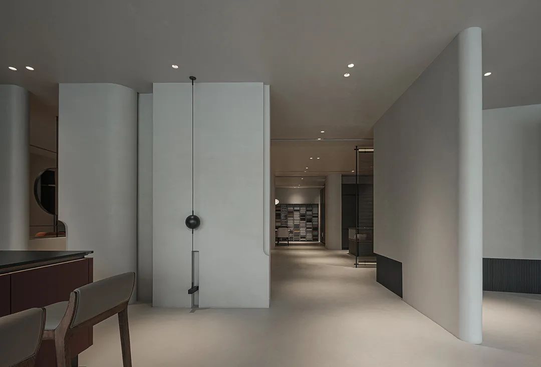 現(xiàn)代化的商業(yè)展廳設(shè)計中如何體現(xiàn)商業(yè)價值?插圖(1) 圖片