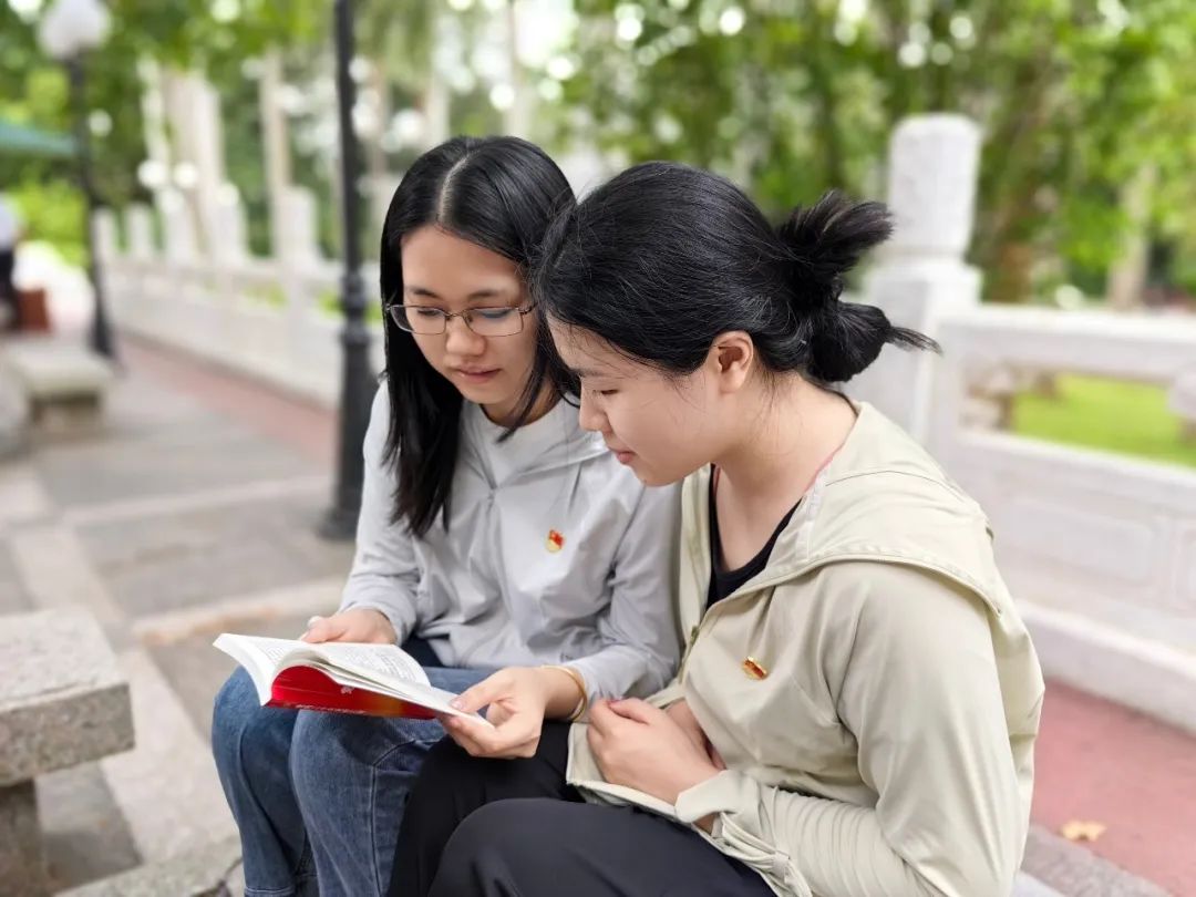 巖星之聲|巖星科建黨支部赴蓮花山開(kāi)展主題黨日活動(dòng)插圖(5) 圖片